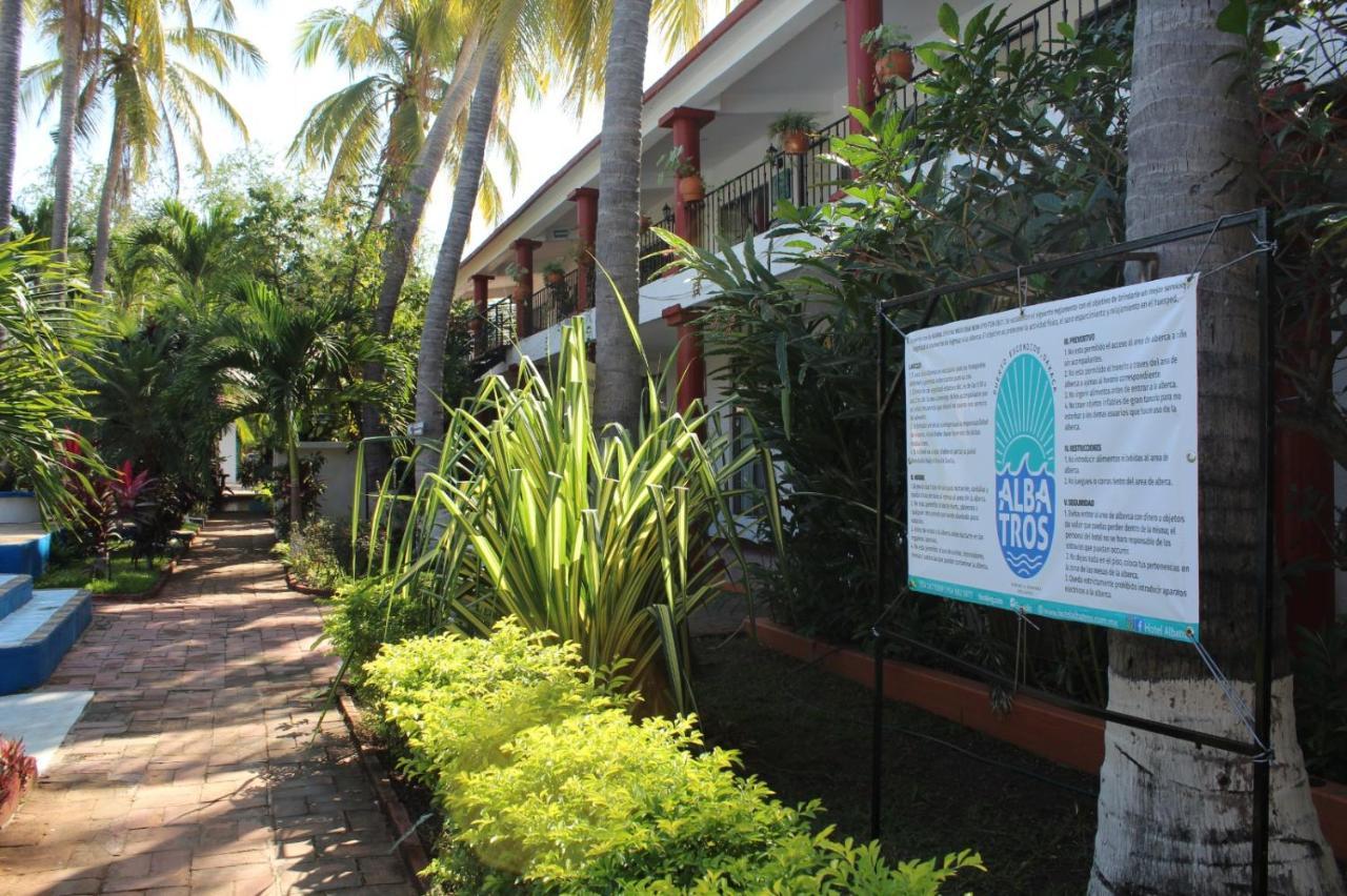 Hotel Albatros Puerto Escondido  Exterior photo